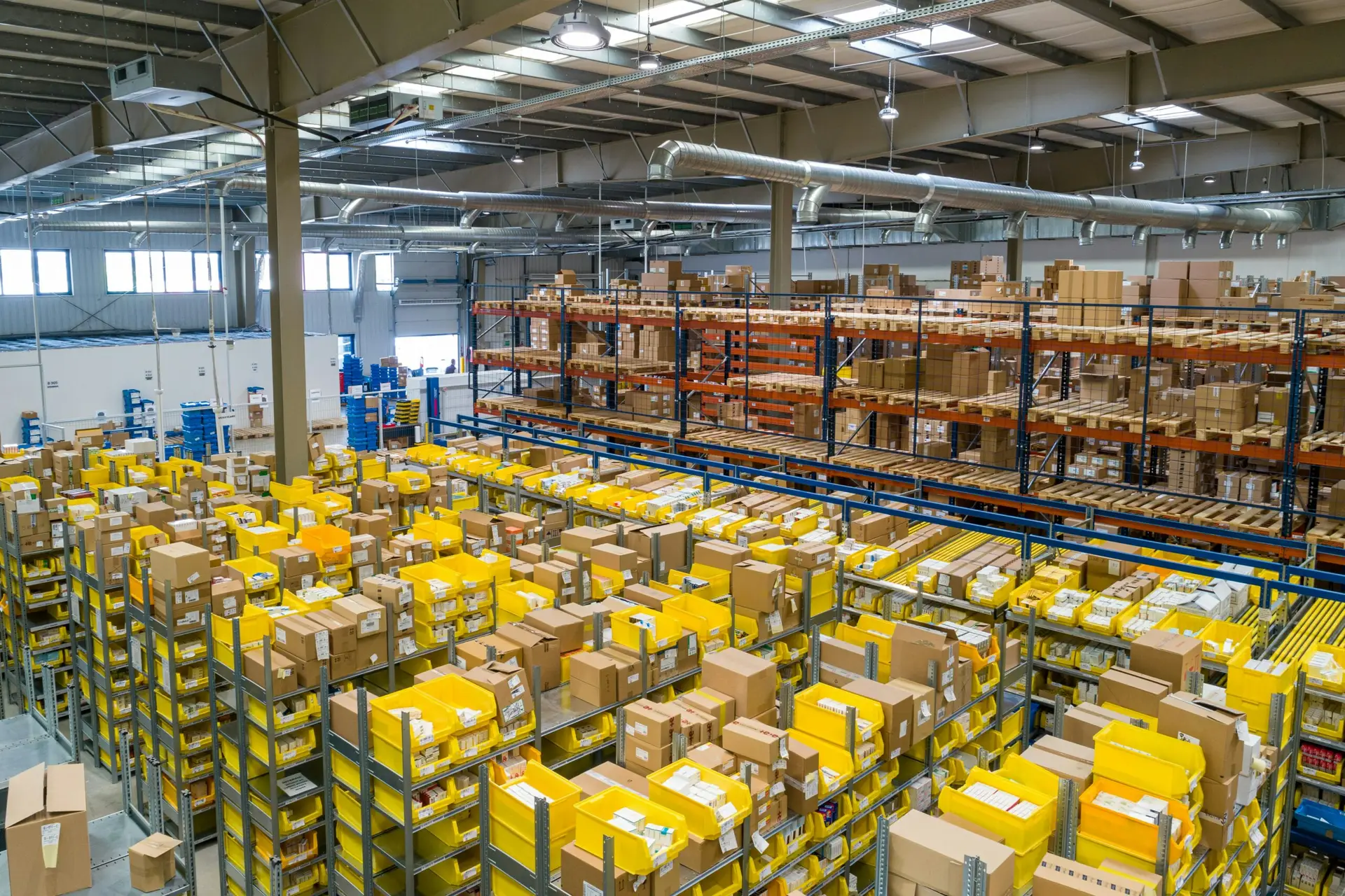 Entrepôt logistique e-commerce